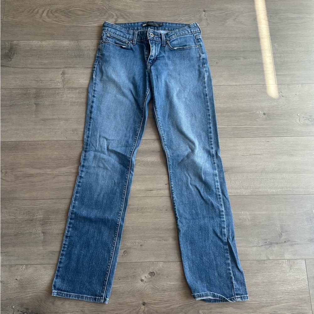 Levi Demi Curve Modern Rise Straight Jean - size 4/27